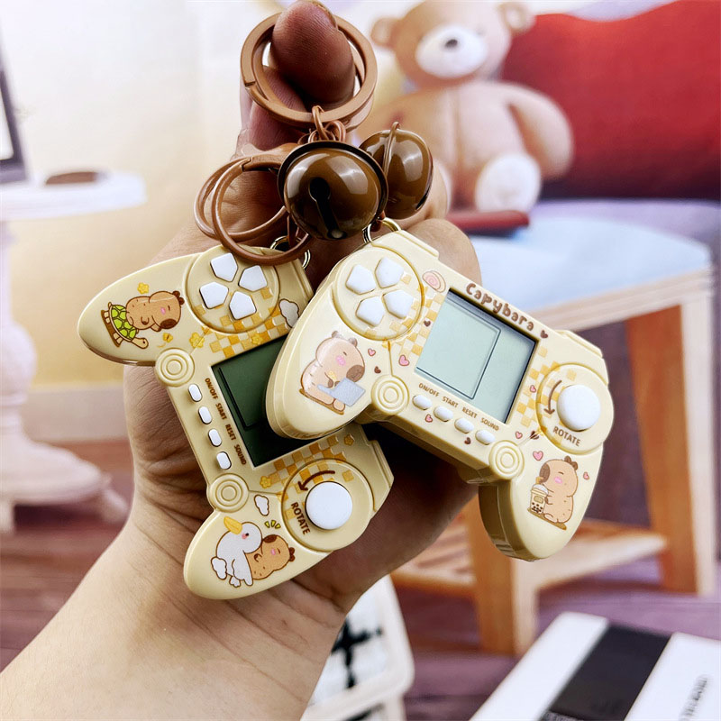 Retro Gaming Keychain - Capybara Mini oyun makinesi anahtarlık ile